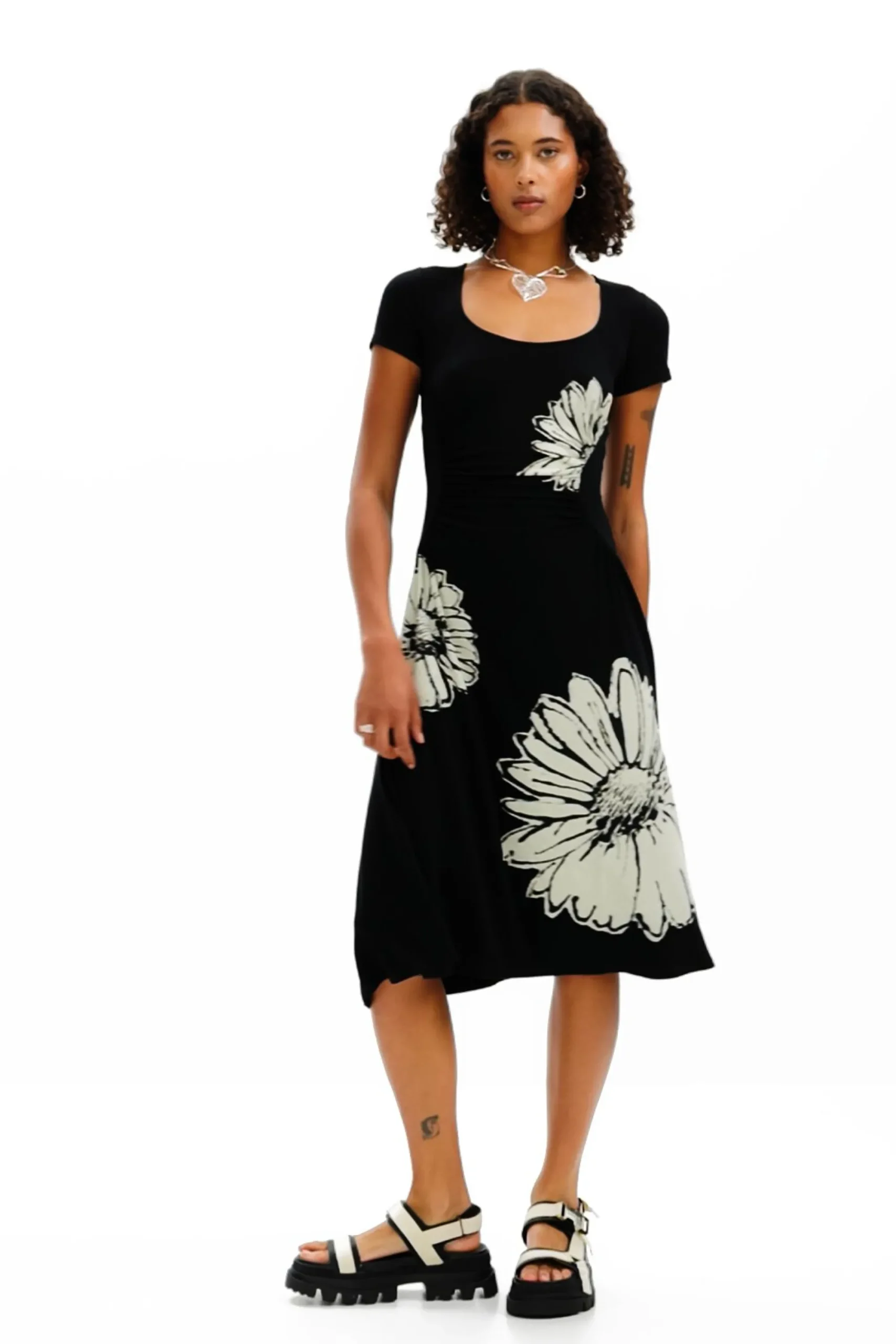 Vestidos Y Monos-Desigual Vestido midi de manga corta con escote y margaritas
